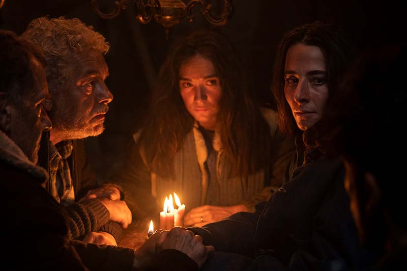 映画『ニーナ 文明崩壊』その少女は“魔女”か、“救世主”か。 シーン画像