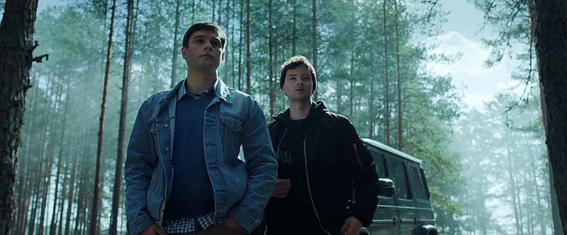 画像 映画『バック・トゥ・ザ・1941』時空を超えて戦場で対峙する! 第二次大戦― 史上最悪の独ソ地上戦にタイムスリップした二人は生き残れるのか!? 迫力のSF戦争アクション大作! シーン画像