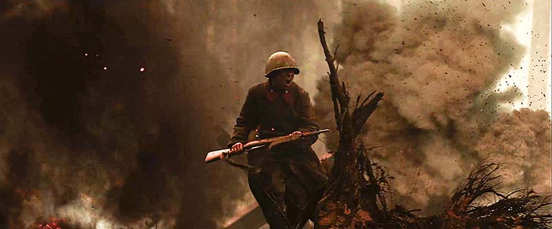 画像 映画『バック・トゥ・ザ・1941』時空を超えて戦場で対峙する! 第二次大戦― 史上最悪の独ソ地上戦にタイムスリップした二人は生き残れるのか!? 迫力のSF戦争アクション大作! シーン画像