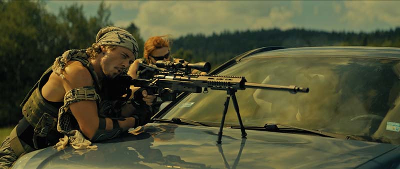 映画『ワールド・タスクフォース 消失領域』 世界は、静かに終わり始めている。 最強女性エージェントが追う、世界規模で拡大する児童誘拐事件――。 消えた“44人”の背後に広がる恐るべき真相とは!? 特殊精鋭部隊が未曾有の危機に挑む本格ミリタリーアクション! シーン画像