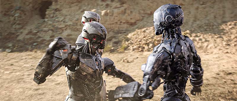 映画『バトル・エイト BATTLE 8』 ヒト型ロボットに地球外生命体を移植?!極秘研究を狙って世界中の諜報機関、ロボット、特殊部隊が激突するバトル・アクション!! シーン画像