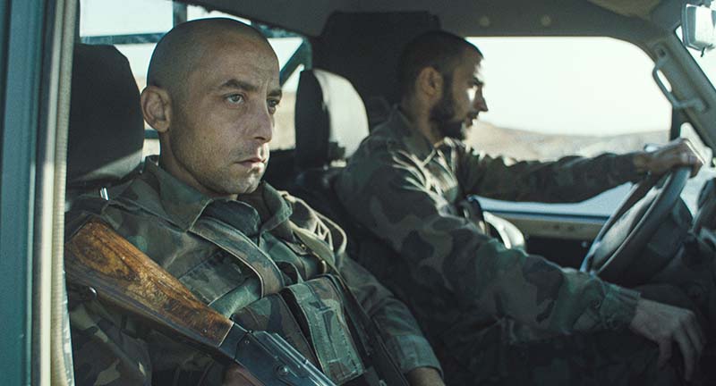 映画『アイ・ワズ・ア・ストレンジャー 　I Was a Stranger』 救いを求めたその先は、絶望か、それとも希望か――2014年シリア。内戦が引き裂くいくつもの人生。国境を越え、その先の希望を描くヒューマンドラマ。シーン画像